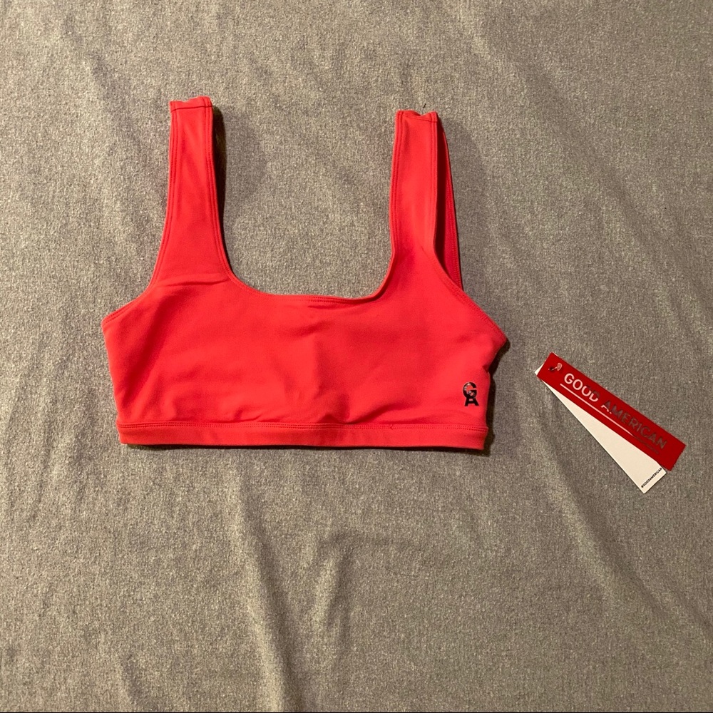 Good American The Good Strength Sports Bra